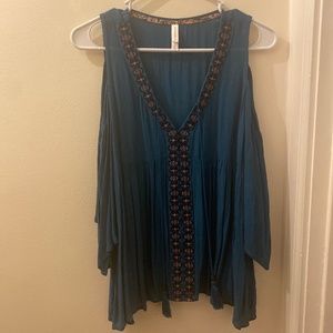 Boho open shoulder women’s top